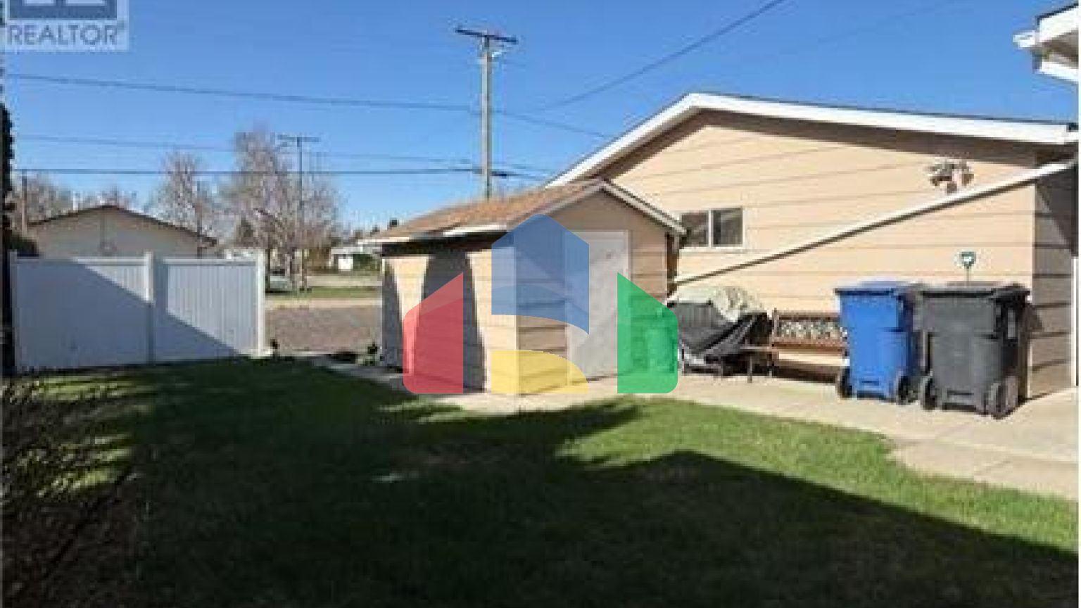 Residential - Single Family Home - Melville, Canada - Canada