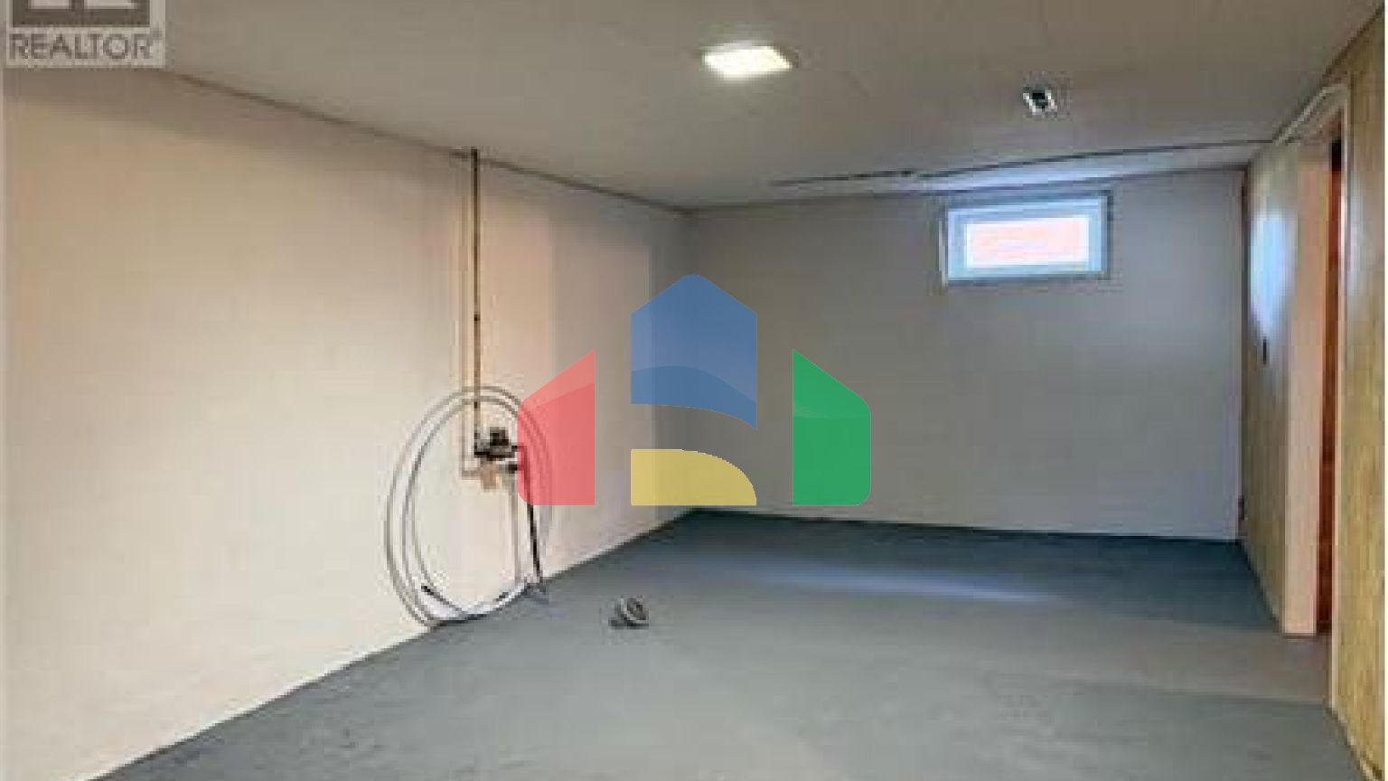 Residential - Single Family Home - Melville, Canada - Canada