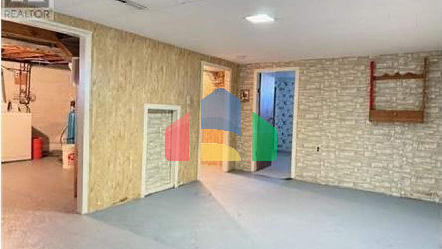 Residential - Single Family Home - Melville, Canada - Canada