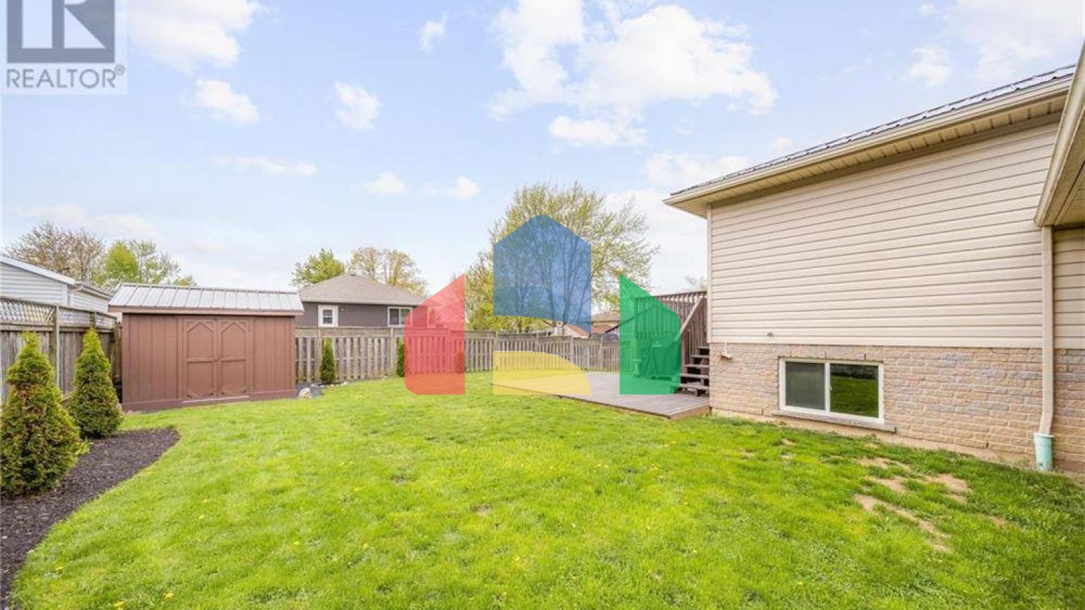 Residential - Single Family Home - Blenheim, Canada - Canada