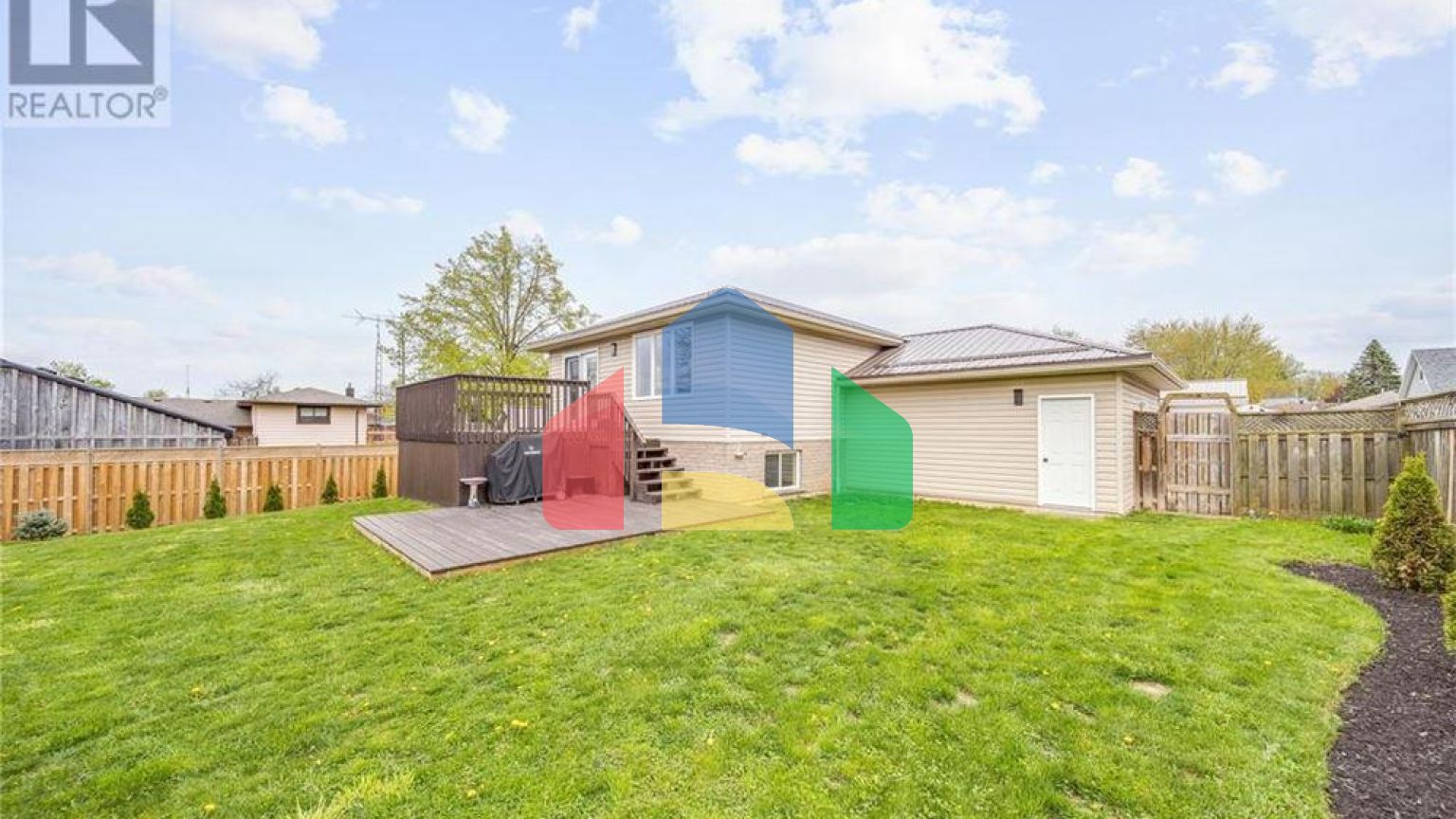 Residential - Single Family Home - Blenheim, Canada - Canada