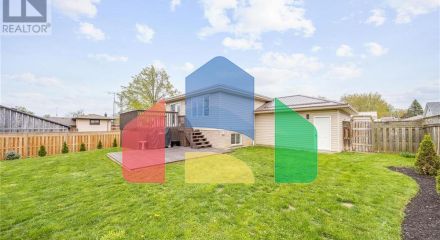 Residential - Single Family Home - Blenheim, Canada - Canada