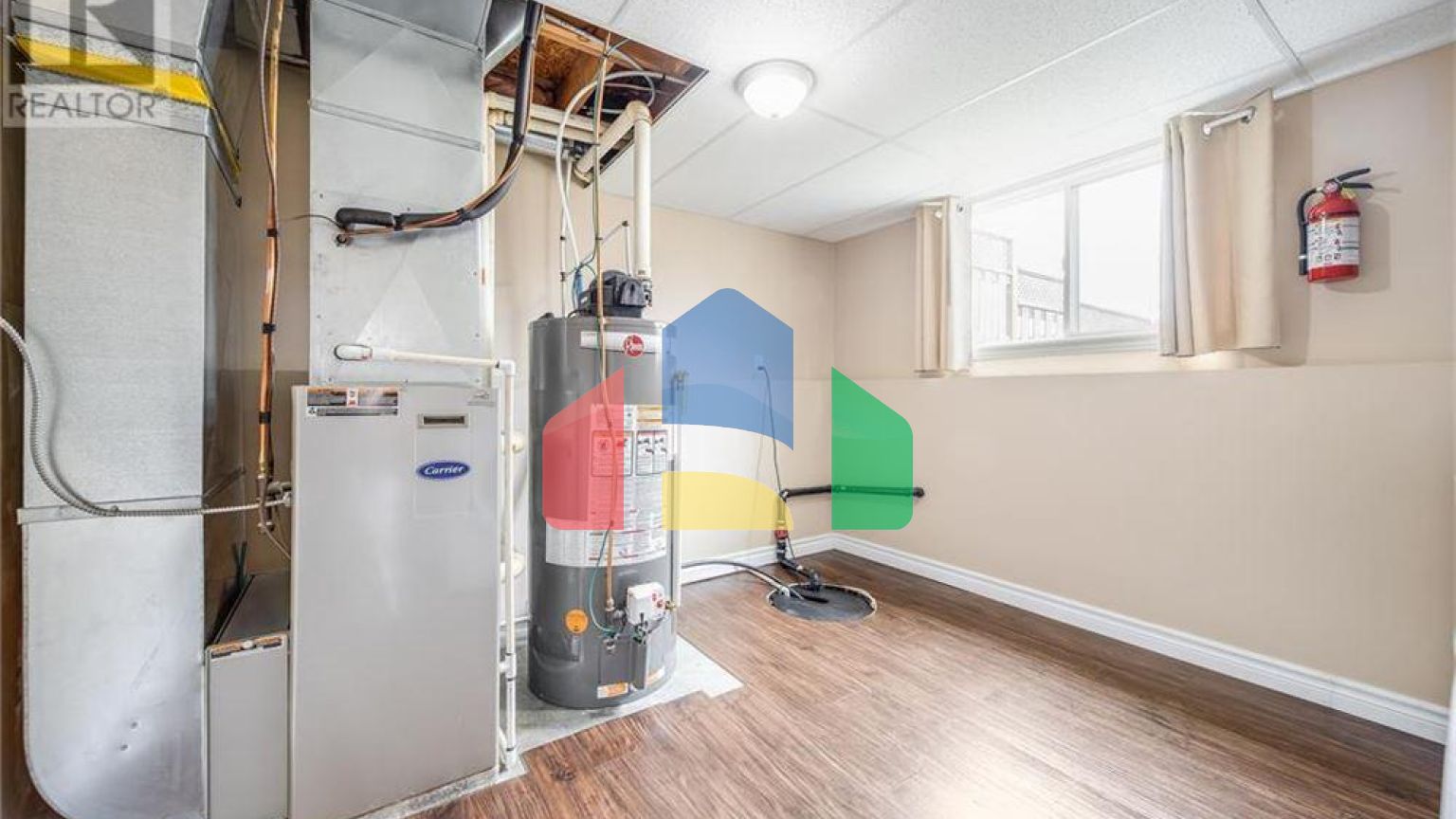 Residential - Single Family Home - Blenheim, Canada - Canada