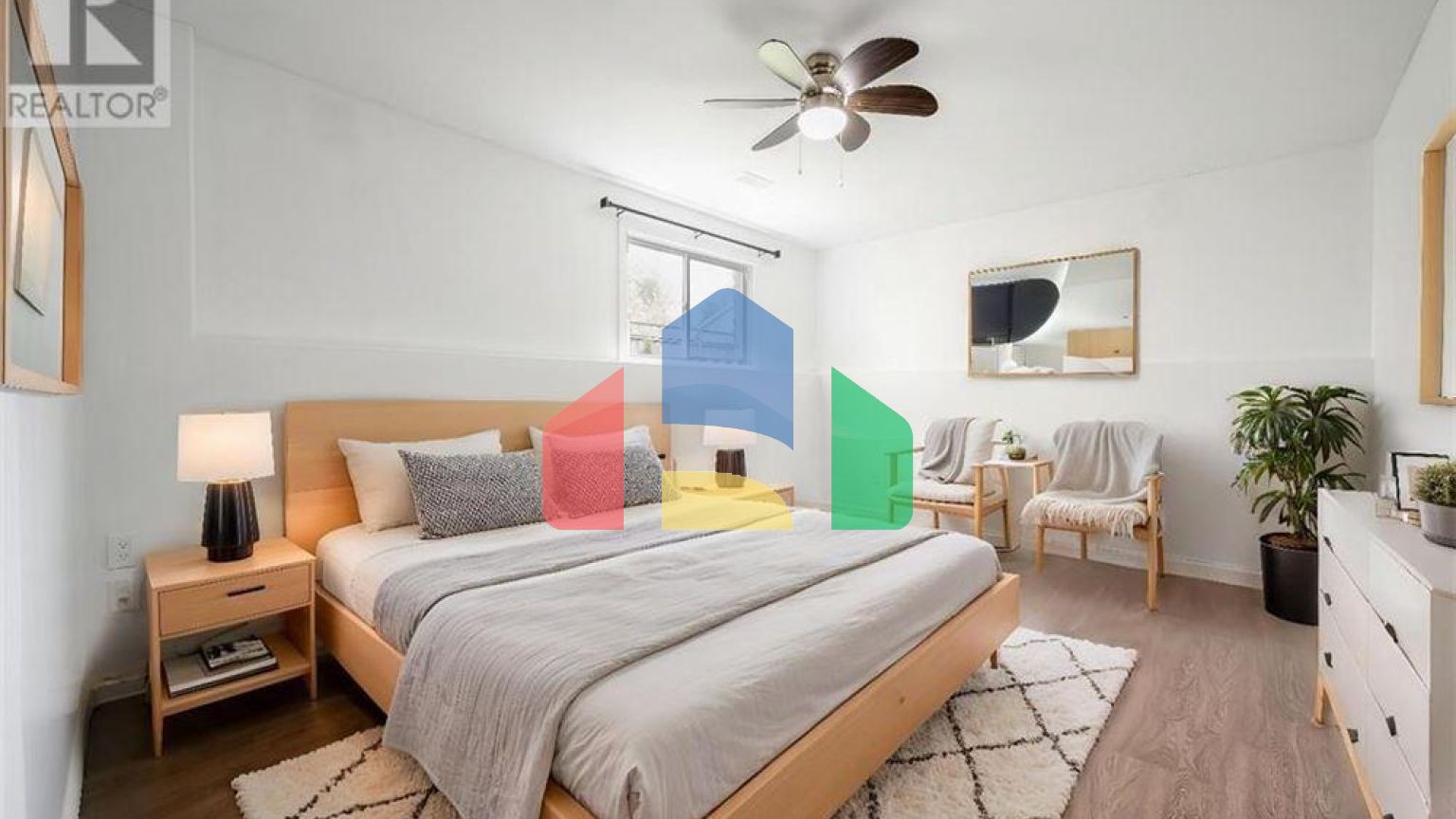 Residential - Single Family Home - Blenheim, Canada - Canada