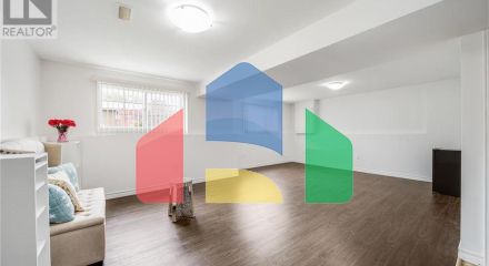 Residential - Single Family Home - Blenheim, Canada - Canada