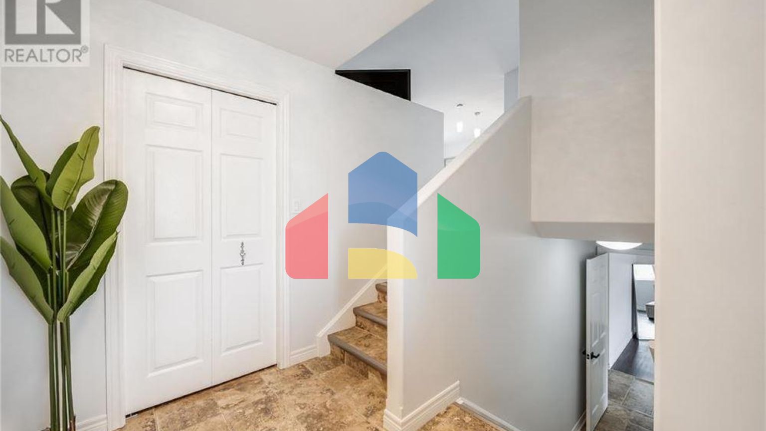 Residential - Single Family Home - Blenheim, Canada - Canada