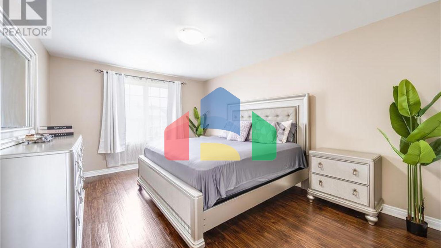 Residential - Single Family Home - Blenheim, Canada - Canada