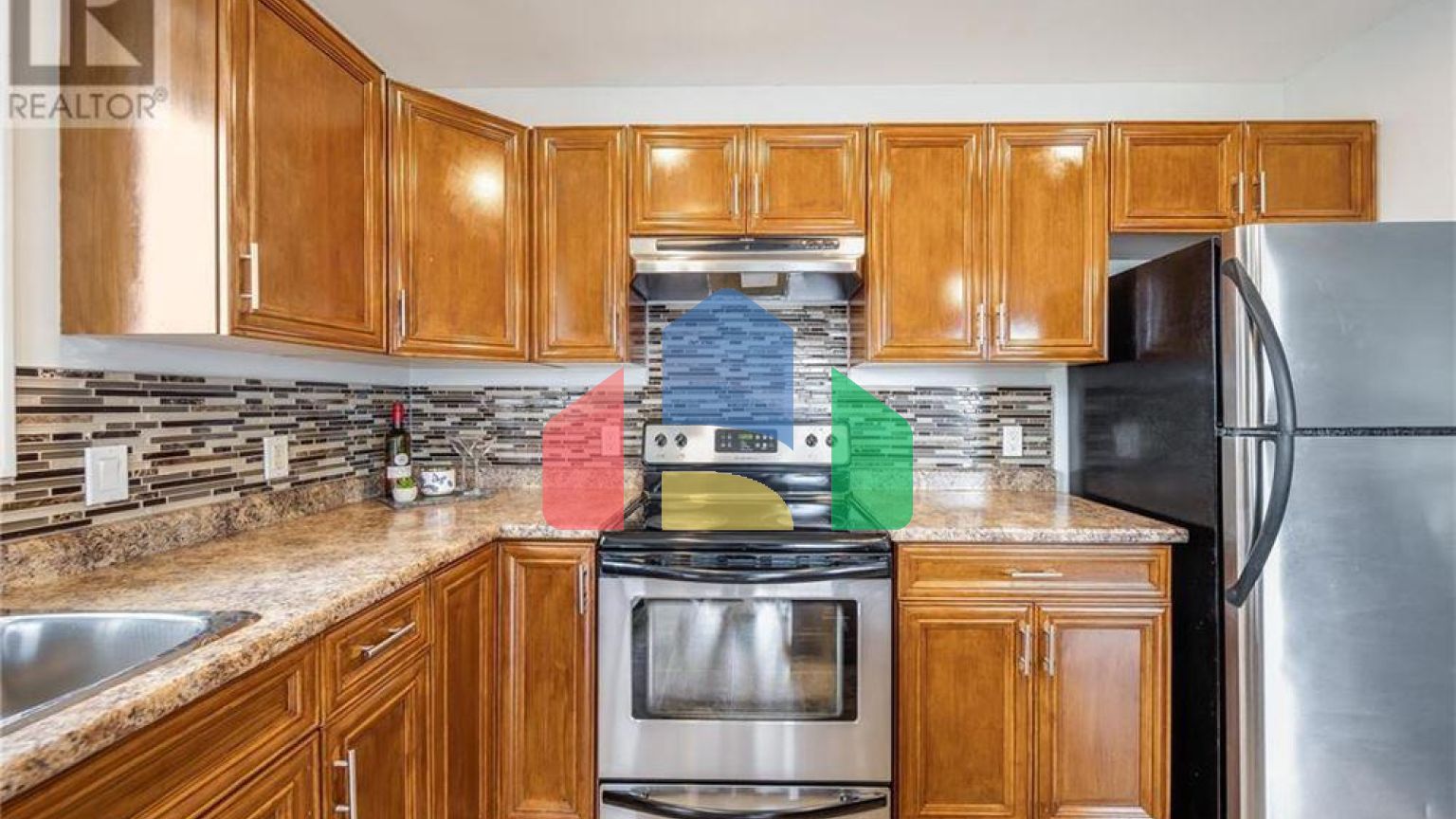 Residential - Single Family Home - Blenheim, Canada - Canada