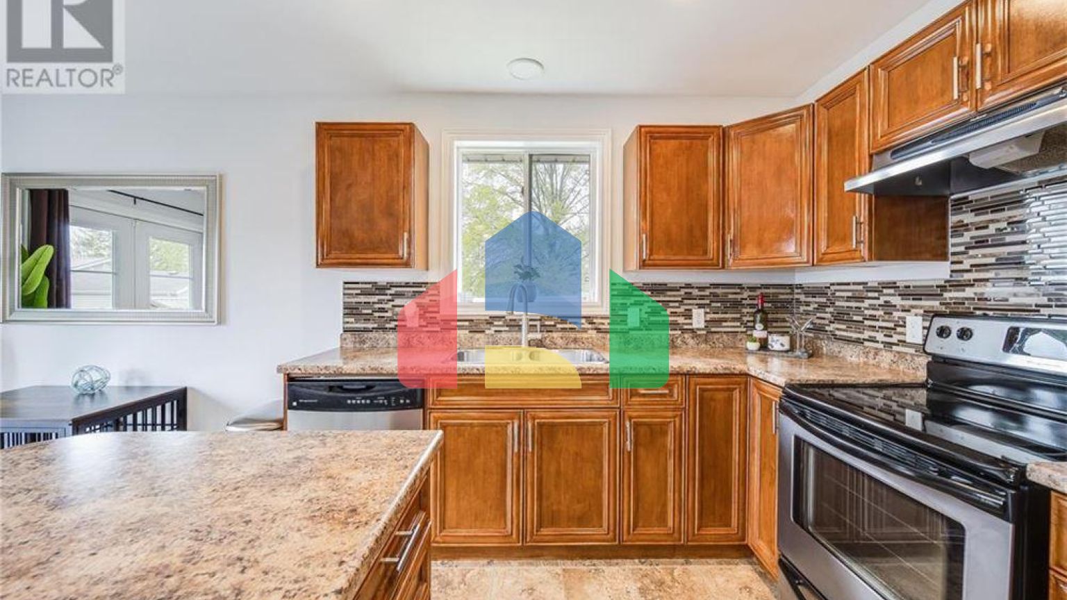 Residential - Single Family Home - Blenheim, Canada - Canada