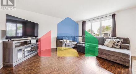 Residential - Single Family Home - Blenheim, Canada - Canada