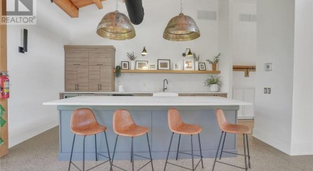 Residential - Single Family Home - The Blue Mountains, Canada - Canada