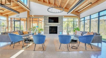 Residential - Single Family Home - The Blue Mountains, Canada - Canada