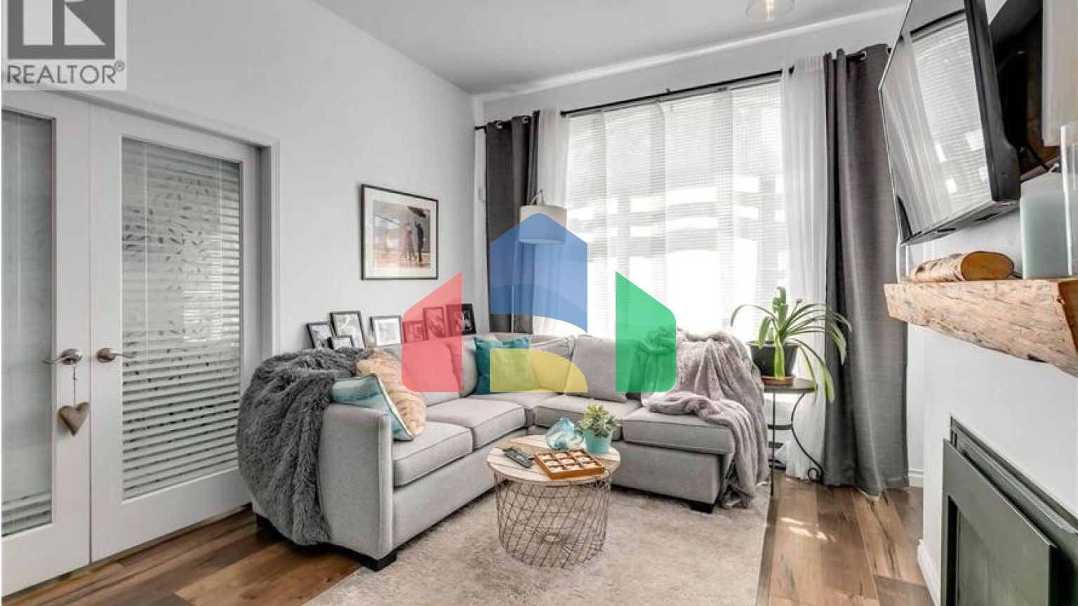 Residential - Single Family Home - Port Coquitlam, Canada - Canada