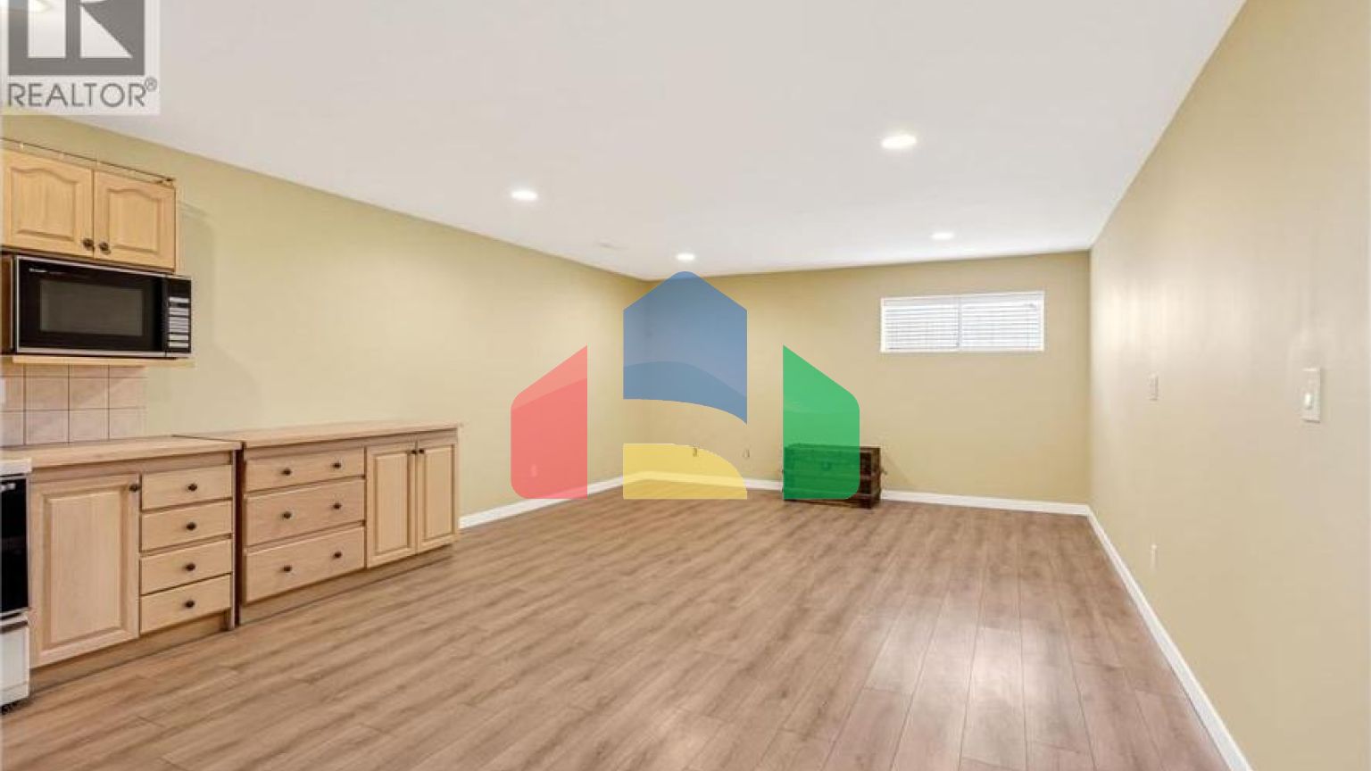 Residential - Single Family Home - Port Coquitlam, Canada - Canada