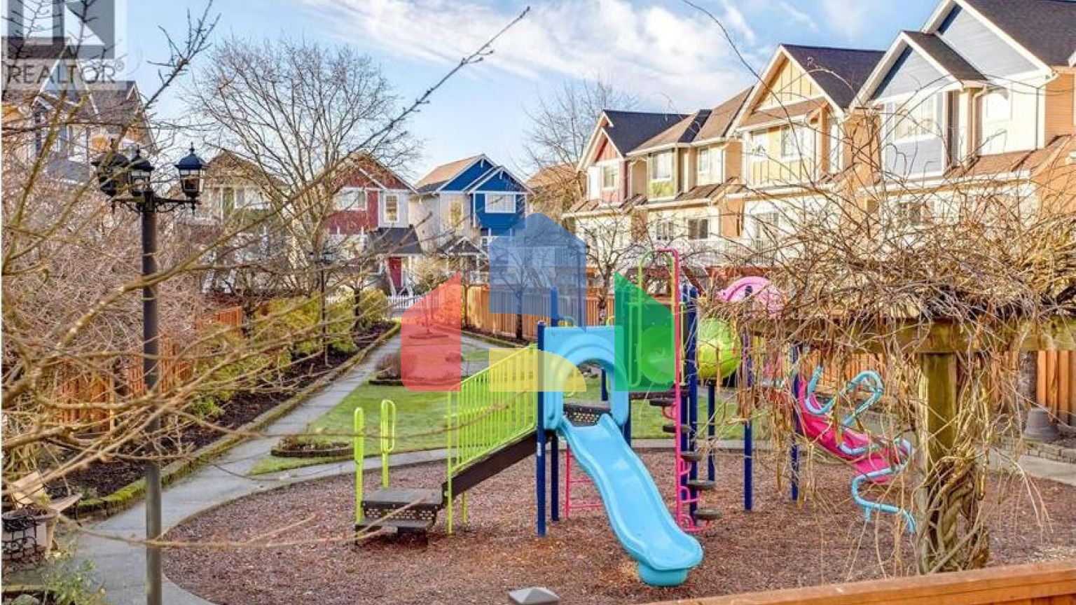 Residential - Townhouse - Port Coquitlam, Canada - Canada