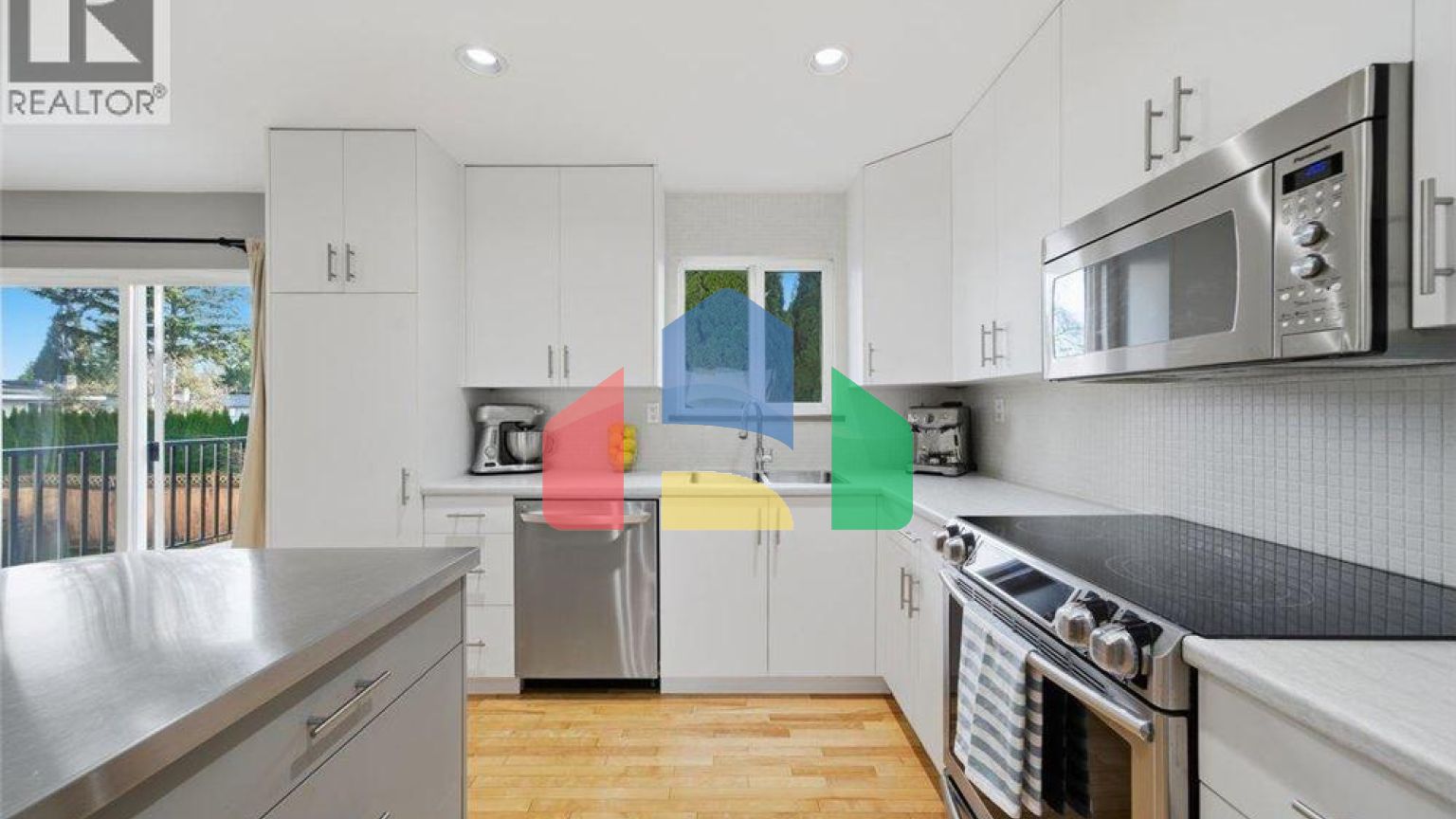 Residential - Single Family Home - Port Coquitlam, Canada - Canada