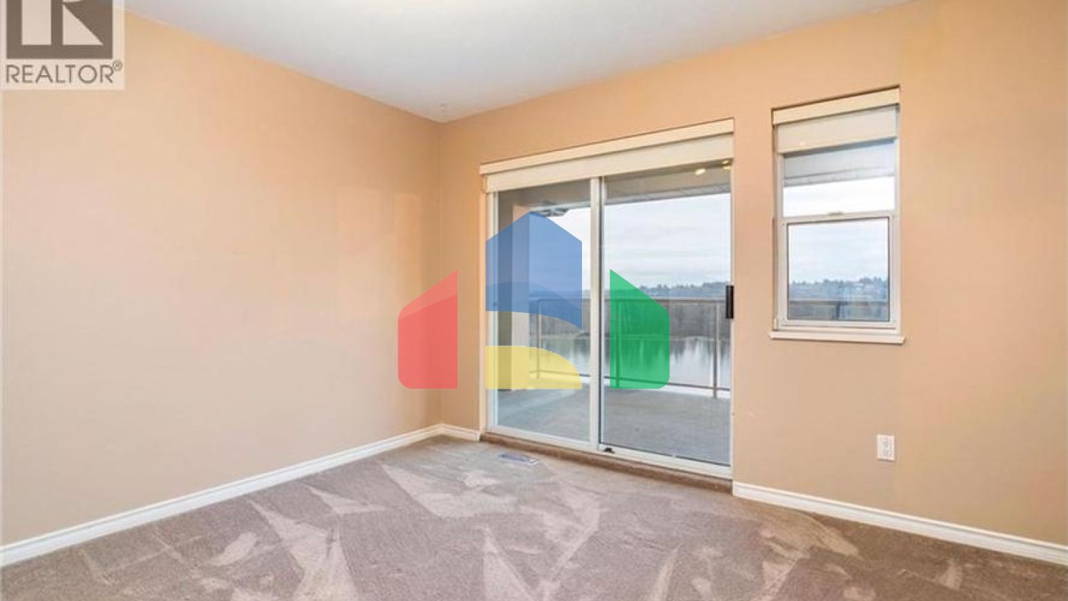 Residential - Townhouse - Port Coquitlam, Canada - Canada