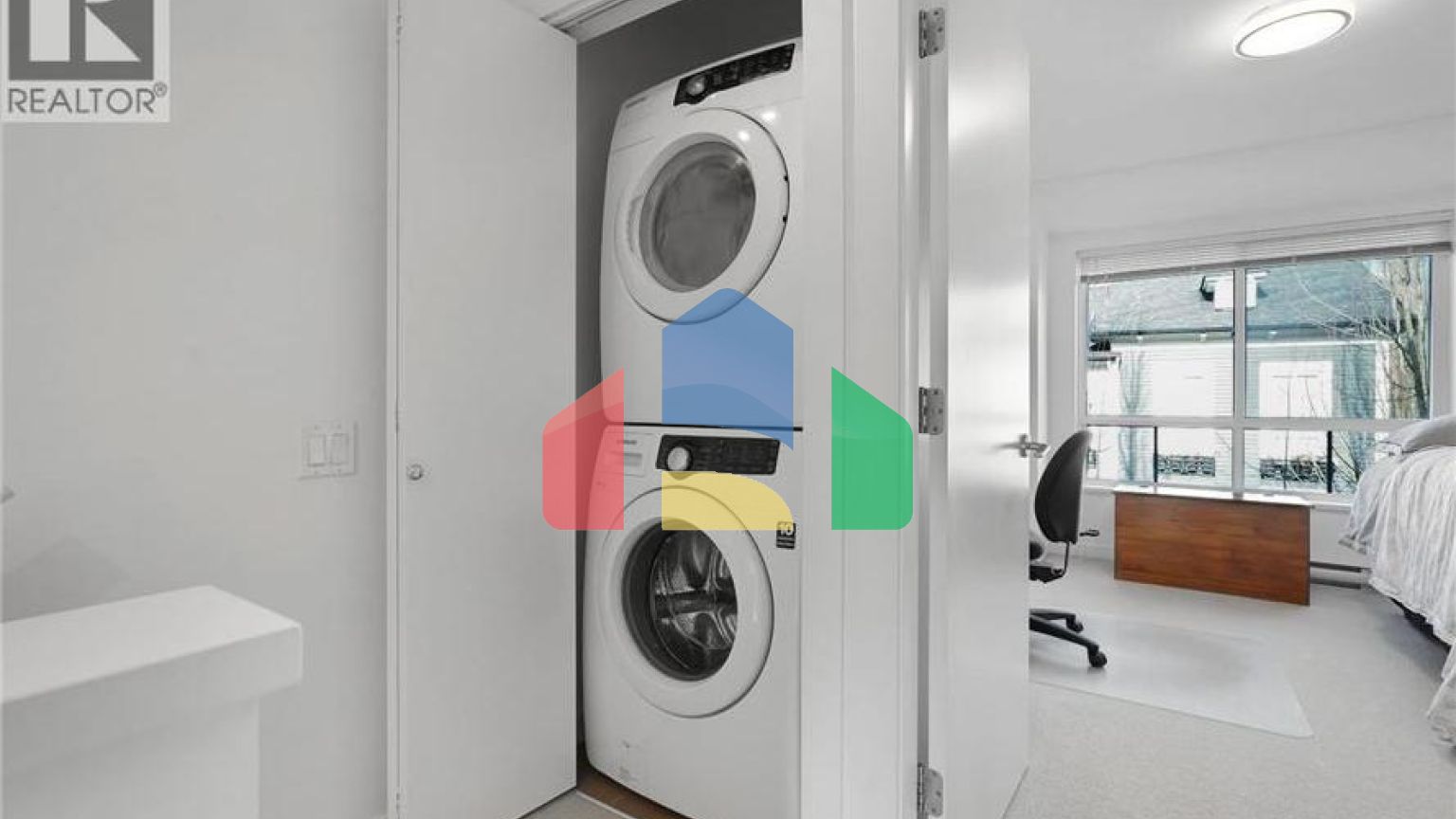 Residential - Townhouse - Port Coquitlam, Canada - Canada