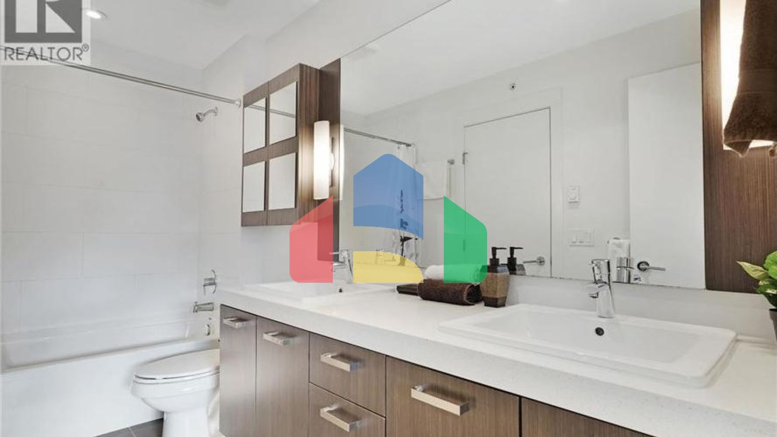 Residential - Townhouse - Port Coquitlam, Canada - Canada