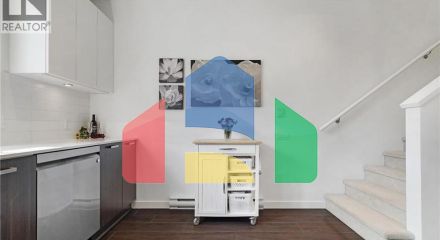 Residential - Townhouse - Port Coquitlam, Canada - Canada