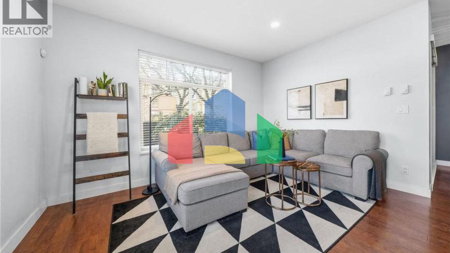 Residential - Townhouse - Port Coquitlam, Canada - Canada