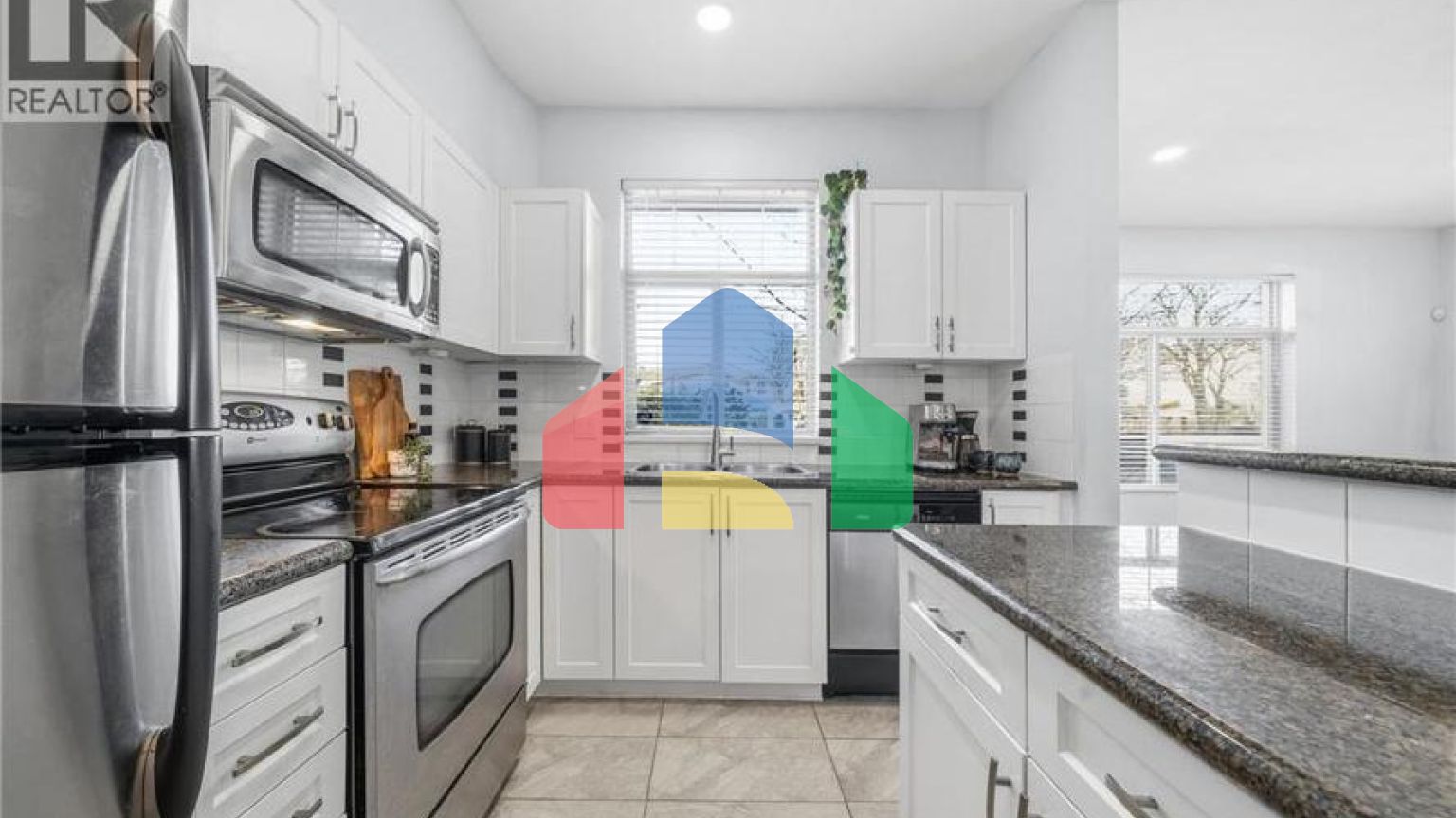 Residential - Townhouse - Port Coquitlam, Canada - Canada