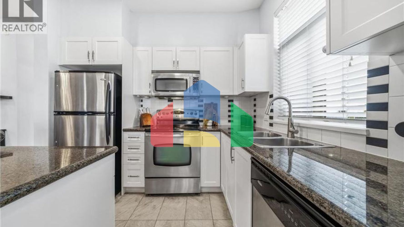 Residential - Townhouse - Port Coquitlam, Canada - Canada