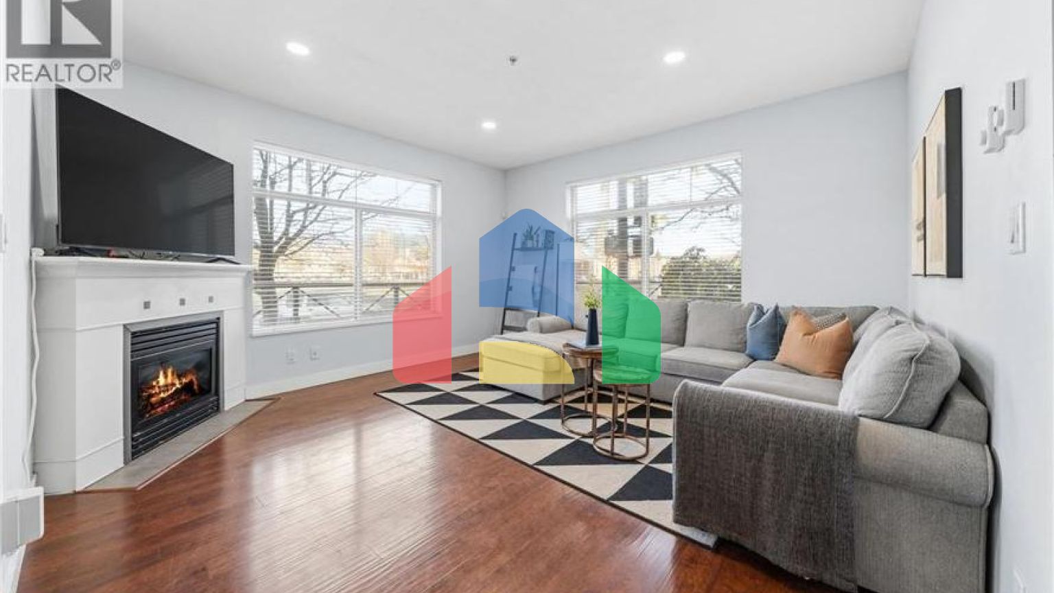 Residential - Townhouse - Port Coquitlam, Canada - Canada