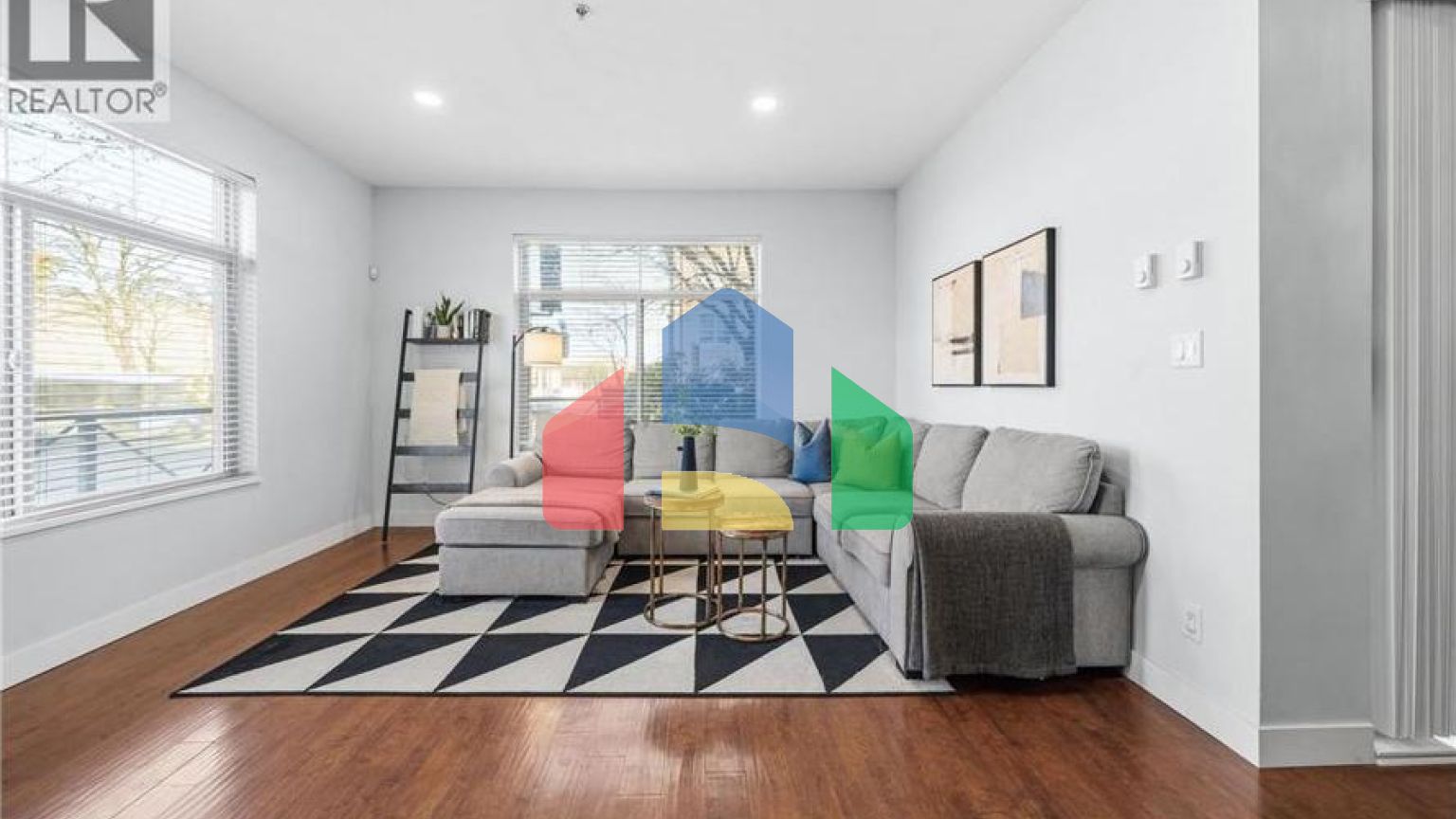 Residential - Townhouse - Port Coquitlam, Canada - Canada