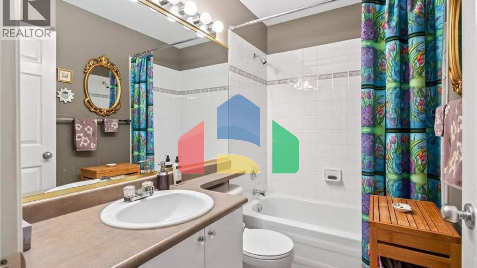 Residential - Townhouse - Port Coquitlam, Canada - Canada