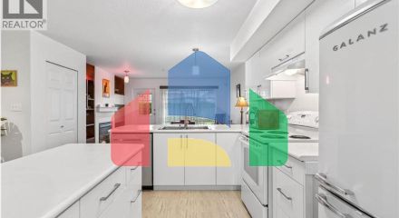 Residential - Townhouse - Port Coquitlam, Canada - Canada