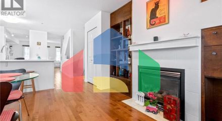 Residential - Townhouse - Port Coquitlam, Canada - Canada