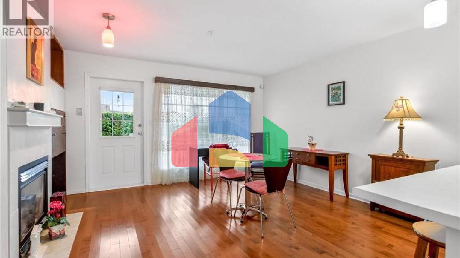 Residential - Townhouse - Port Coquitlam, Canada - Canada