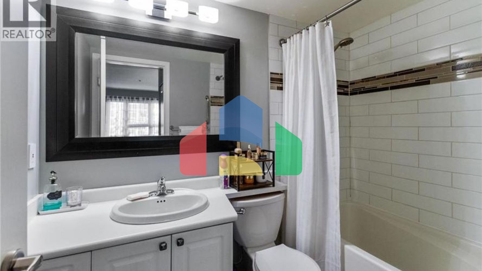 Residential - Single Family Home - Port Coquitlam, Canada - Canada