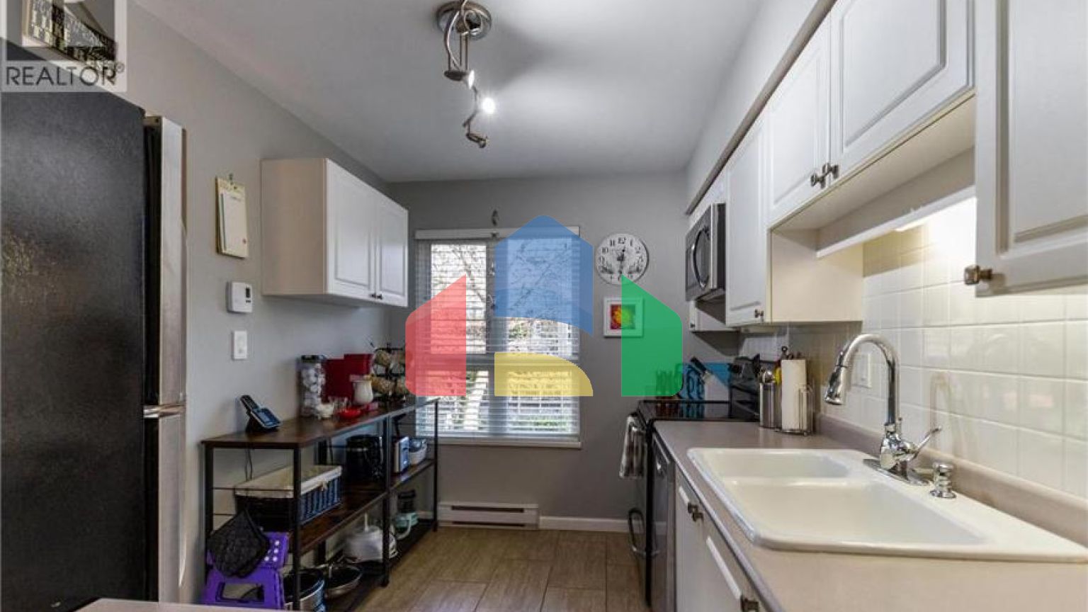 Residential - Single Family Home - Port Coquitlam, Canada - Canada