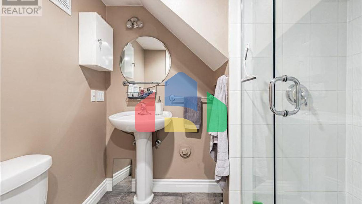 Residential - Single Family Home - Palmerston, Canada - Canada