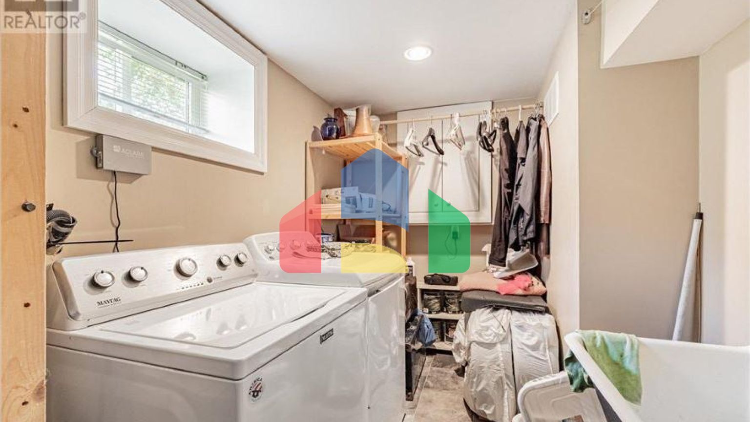 Residential - Single Family Home - Palmerston, Canada - Canada