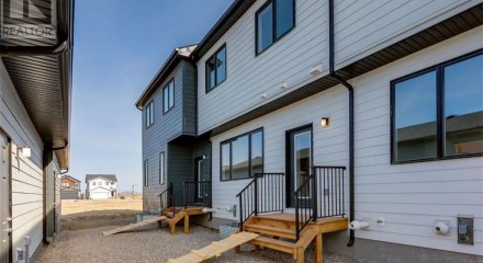 Residential - Single Family Home - Rural Rocky View County, Canada - Canada