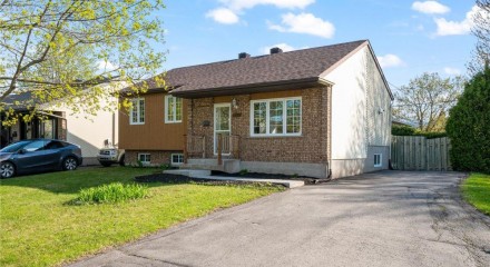 Residential - Bungalow - Saint-Eustache, Canada - Canada