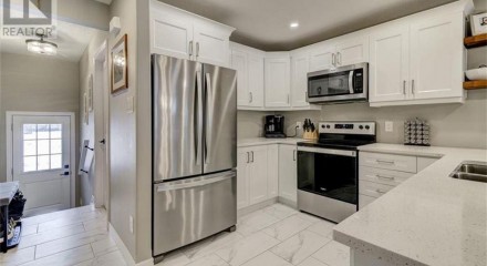 Residential - Single Family Home - Waterford, Canada - Canada
