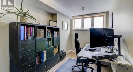 Residential - Single Family Home - Waterford, Canada - Canada