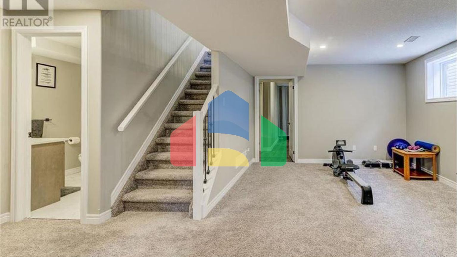 Residential - Single Family Home - Waterford, Canada - Canada