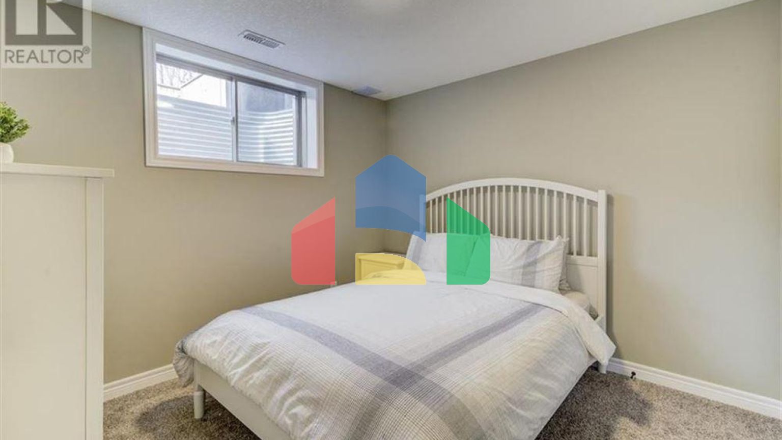 Residential - Single Family Home - Waterford, Canada - Canada