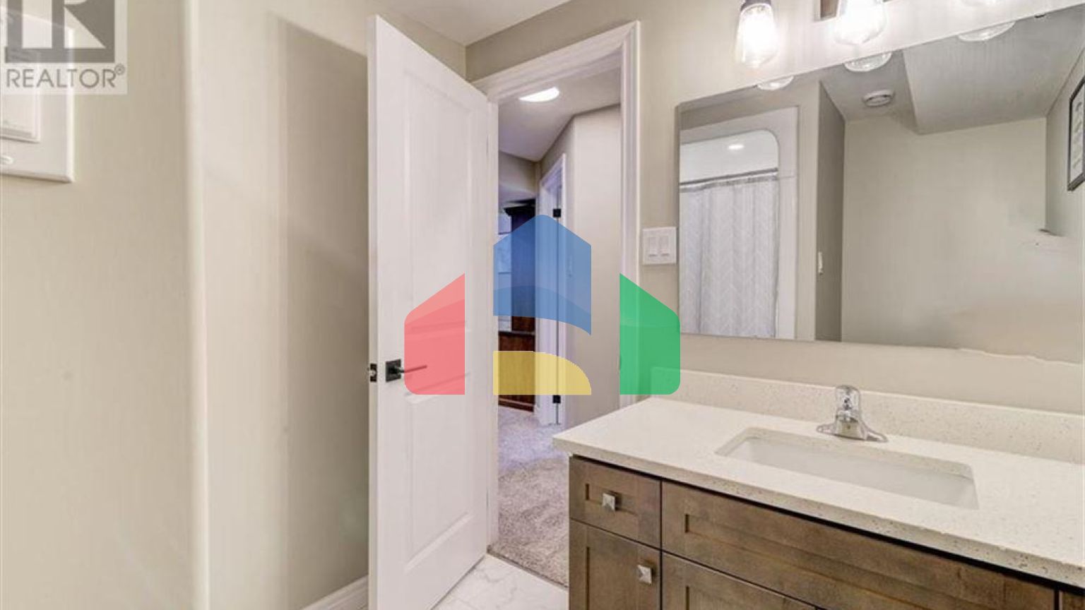 Residential - Single Family Home - Waterford, Canada - Canada