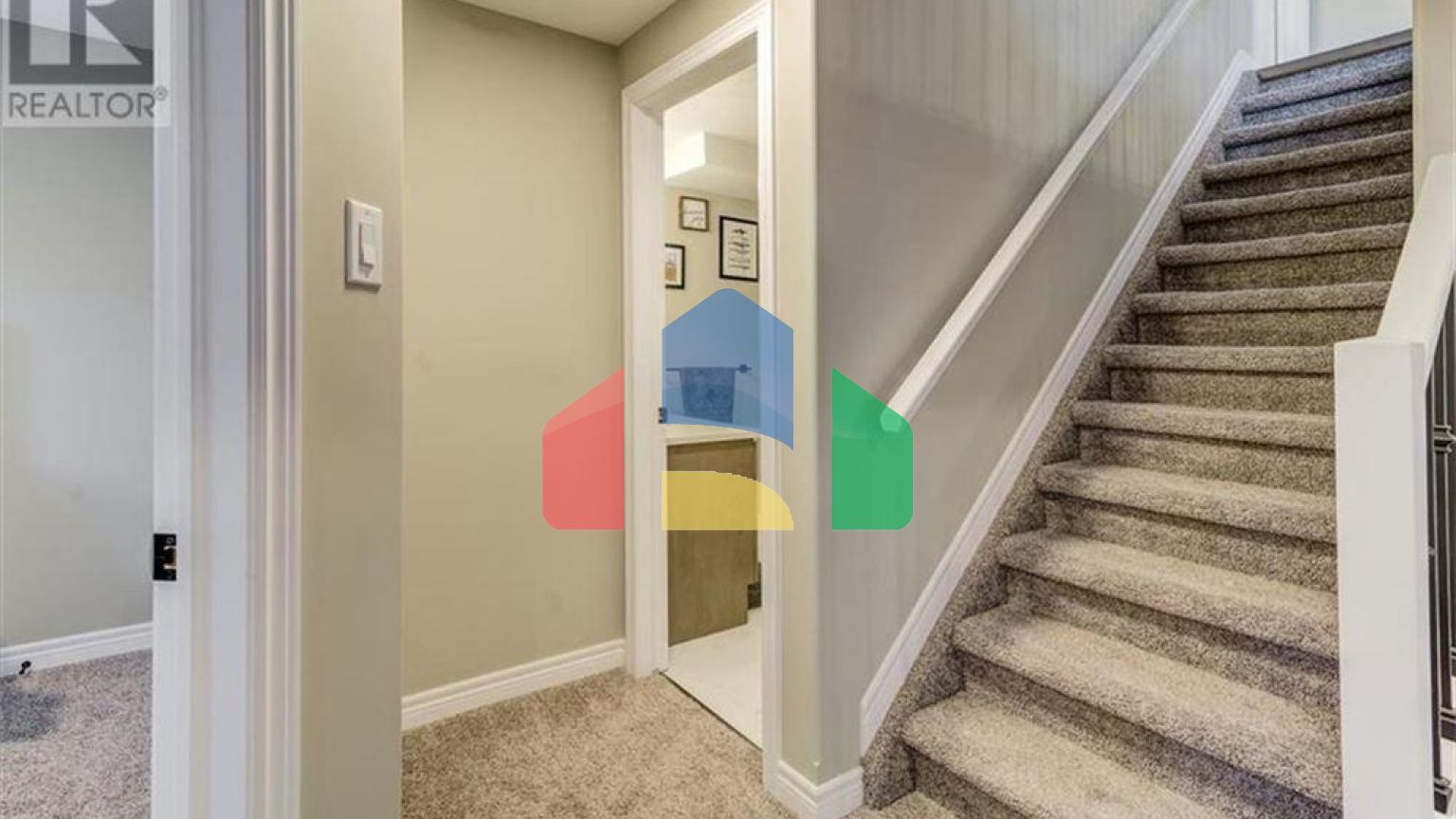 Residential - Single Family Home - Waterford, Canada - Canada