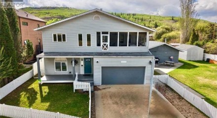 Residential - Single Family Home - Peace River, Canada - Canada