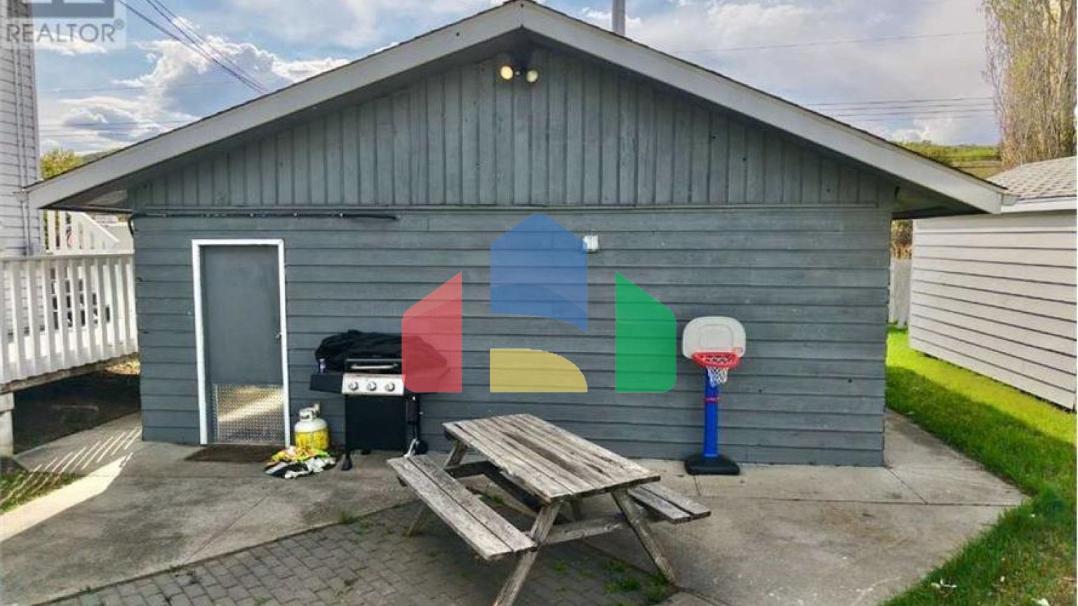 Residential - Single Family Home - Peace River, Canada - Canada