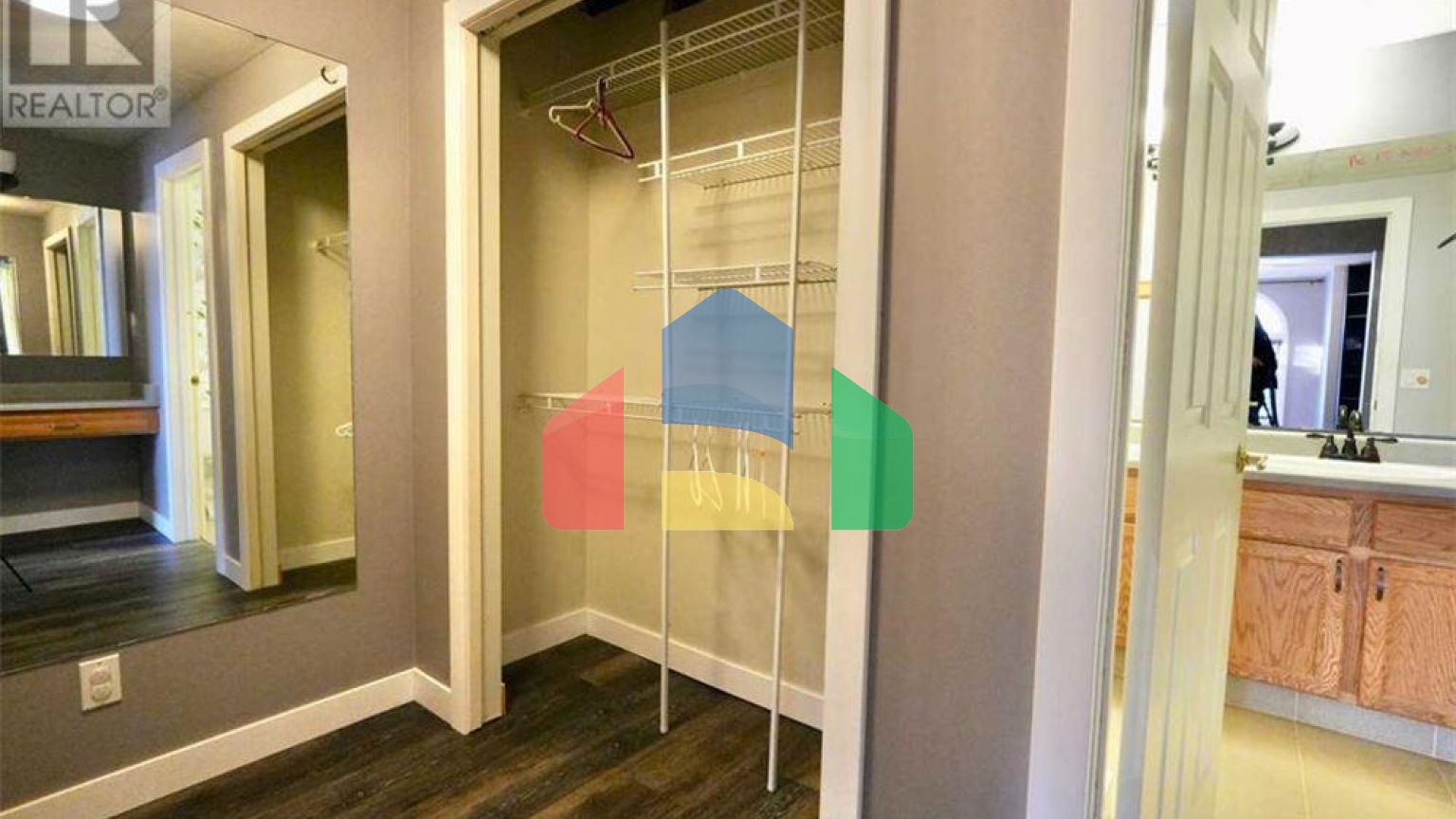 Residential - Single Family Home - Peace River, Canada - Canada