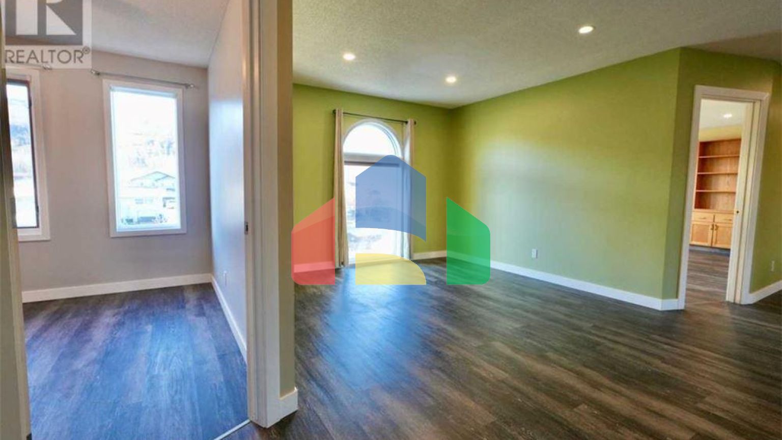 Residential - Single Family Home - Peace River, Canada - Canada