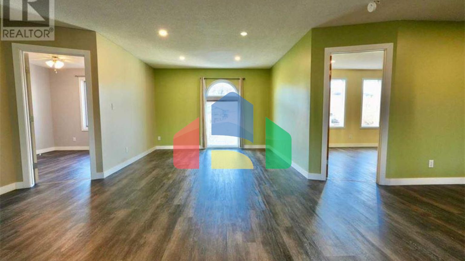 Residential - Single Family Home - Peace River, Canada - Canada